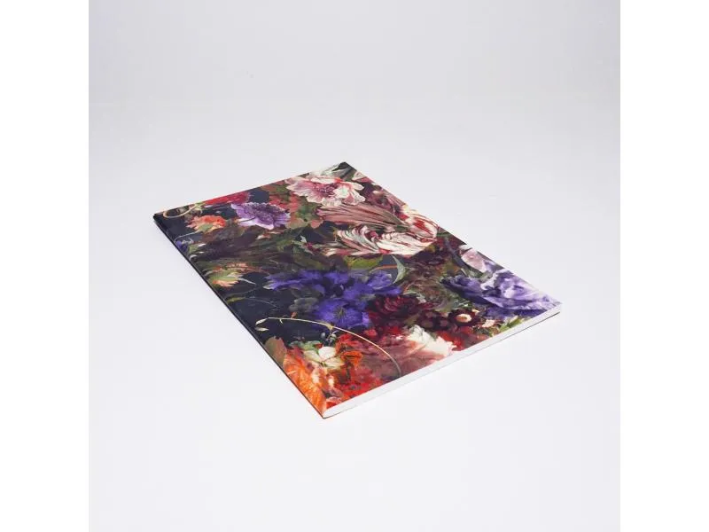 Passepartout red